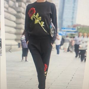 New! 😃❤️ Neck floral top with pants suit